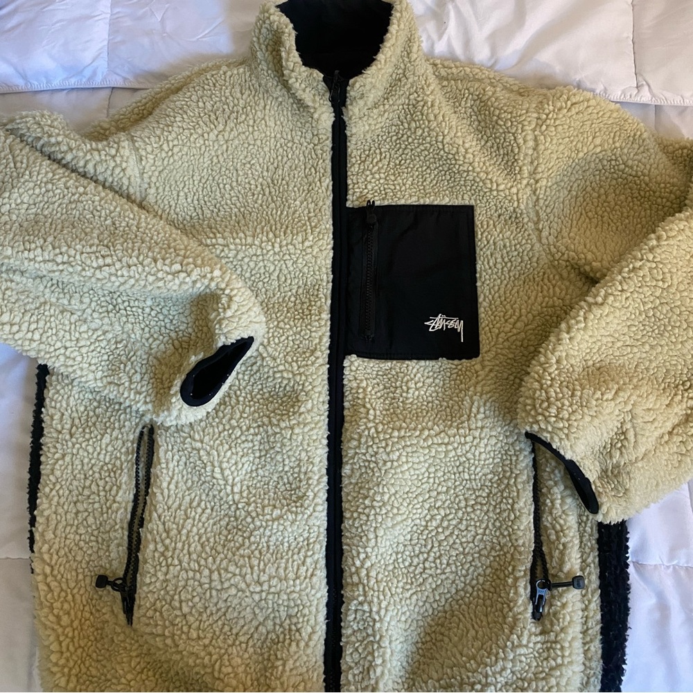 STUSSY 8 BALL REVERSIBLE FLEECE COAT
